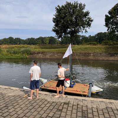 Zwei Nachwuchskr�fte am Flo�